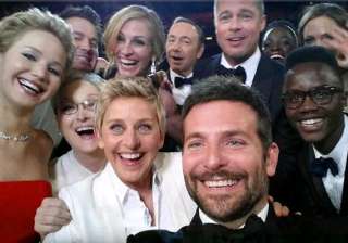 oscars 2014 ellen degeneres selfie goes viral... oscars 2014 ellen degeneres selfie goes viral...