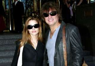 guitarist richie sambora in love with two women... guitarist richie sambora in love with two women...