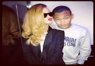 rihanna gifts 100 000 pound car to brother -... rihanna gifts 100 000 pound car to brother -...