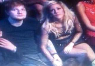 sheeran goulding hand in hand - India TV sheeran goulding hand in hand - India TV