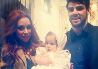 singer una foden spends free time with daughter -... singer una foden spends free time with daughter -...