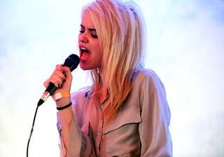 i m not a drug addict sky ferreira - India TV i m not a drug addict sky ferreira - India TV