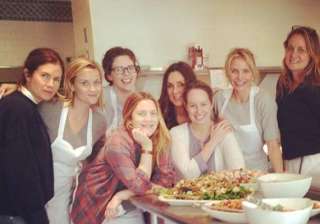 witherspoon and barrymore girl s day out see pics... witherspoon and barrymore girl s day out see pics...