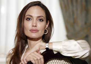 angelina jolie can t compare herself to her... angelina jolie can t compare herself to her...
