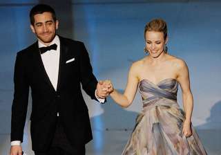 jake gyllenhaal finds rachel mcadams complete... jake gyllenhaal finds rachel mcadams complete...