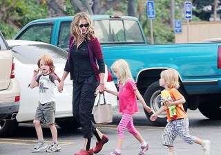 julia roberts prefers kids over her career -... julia roberts prefers kids over her career -...