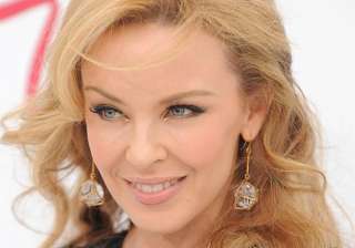 kylie minogue struggles with commitment - India TV kylie minogue struggles with commitment - India TV