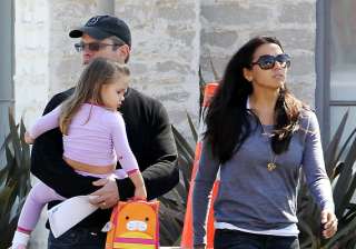 matt damon loves spending time with kids - India... matt damon loves spending time with kids - India...