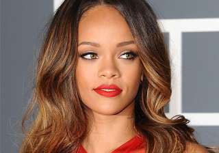 rihanna thrilled to become new aunt - India TV rihanna thrilled to become new aunt - India TV