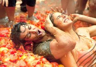 hrithik kat love song toned down on screen -... hrithik kat love song toned down on screen -...