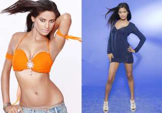 i will strip only for team india says poonam... i will strip only for team india says poonam...