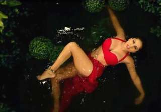 sunny leone hot saree song with ram kapoor out -... sunny leone hot saree song with ram kapoor out -...