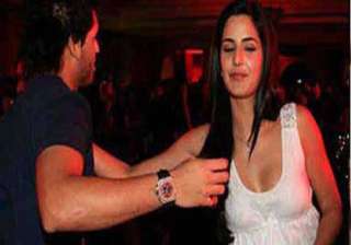 katrina siddharth s shocking pic leaked view pics... katrina siddharth s shocking pic leaked view pics...