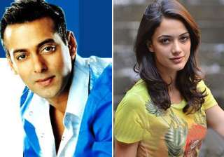 salman gets a new partner - India TV salman gets a new partner - India TV