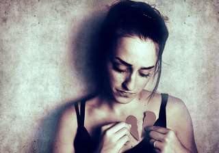a broken heart can kill you - India TV a broken heart can kill you - India TV