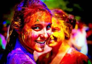 holi special quick hair and skin care tips view... holi special quick hair and skin care tips view...