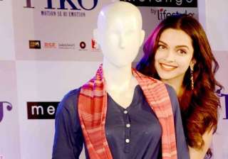 deepika paudkone s piku wardrobe up for grabs see... deepika paudkone s piku wardrobe up for grabs see...