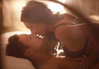 most dangerous sex position woman on top - India... most dangerous sex position woman on top - India...