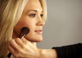 makeup makes carrie underwood feel better - India... makeup makes carrie underwood feel better - India...