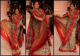 kirron kher breaks into impromptu jig at lfw view... kirron kher breaks into impromptu jig at lfw view...