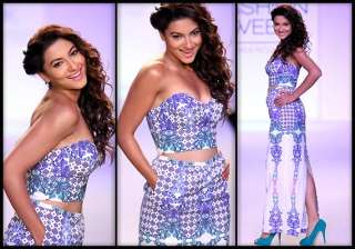 lakme fashion week 2014 gauhar khan turns... lakme fashion week 2014 gauhar khan turns...