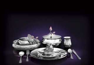 let your dinner set bloom - India TV let your dinner set bloom - India TV