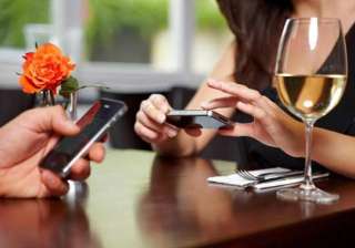do s and don t s while texting your date see pics... do s and don t s while texting your date see pics...