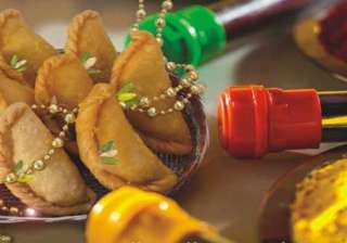 holi special spice up festivites with right... holi special spice up festivites with right...