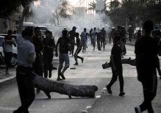 bahrain arrests 25 suspects of bomb attack -... bahrain arrests 25 suspects of bomb attack -...