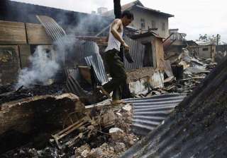 buddhist mobs kill 1 torch 70 homes in myanmar -... buddhist mobs kill 1 torch 70 homes in myanmar -...
