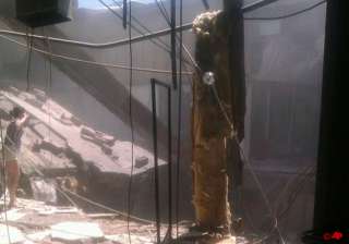 canada mall roof collapse prompts evacuation -... canada mall roof collapse prompts evacuation -...