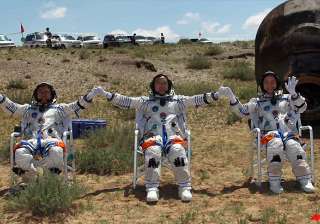 chinese astronauts parachute land after mission -... chinese astronauts parachute land after mission -...