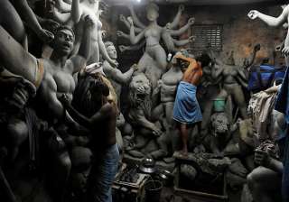 eight durga puja idols vandalized in bangladesh -... eight durga puja idols vandalized in bangladesh -...