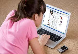 facebook relaxes regulations for teens - India TV facebook relaxes regulations for teens - India TV