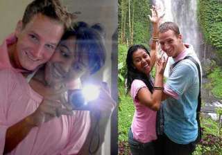 fiancee s voice over phone from 7 000 miles away... fiancee s voice over phone from 7 000 miles away...