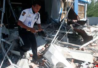 five died in massive indonesian quake say... five died in massive indonesian quake say...
