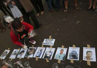 indonesian firing squad executes 8 drug convicts... indonesian firing squad executes 8 drug convicts...