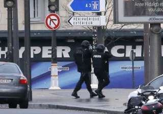 police gunman to kill hostages if police storm... police gunman to kill hostages if police storm...