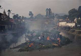 nepaldevastated hundreds cremated near... nepaldevastated hundreds cremated near...