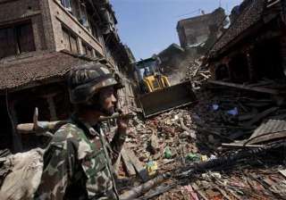 nepal quake toll passes 4 000 crisis looms as... nepal quake toll passes 4 000 crisis looms as...