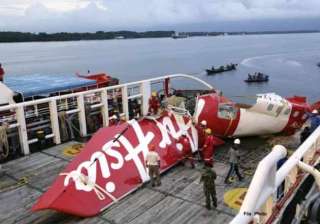 airasia plane climbed too fast then disappeared... airasia plane climbed too fast then disappeared...