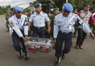 divers retrieve 2nd black box from airasia crash... divers retrieve 2nd black box from airasia crash...