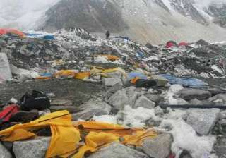 everest season gets over after nepal s earthquake... everest season gets over after nepal s earthquake...