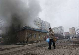 rockets kill 30 in ukrainian city as rebels... rockets kill 30 in ukrainian city as rebels...