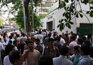 quake hits bangladesh - India TV quake hits bangladesh - India TV