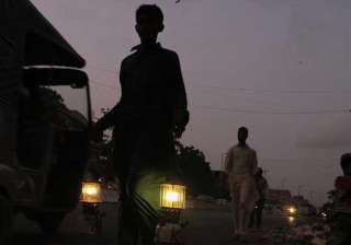 power crisis pakistan plunges into darkness -... power crisis pakistan plunges into darkness -...