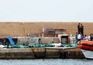 italy grief stricken over shipwreck tragedy -... italy grief stricken over shipwreck tragedy -...