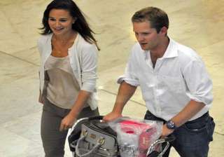 kate s sister goes with ex flame to madrid -... kate s sister goes with ex flame to madrid -...