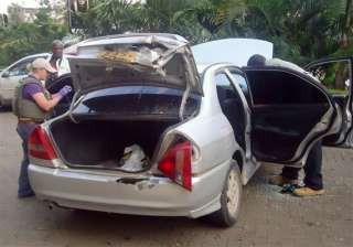 kenyan police detail car used in mall attack -... kenyan police detail car used in mall attack -...