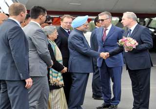 pm arrives in russia for bilateral talks - India... pm arrives in russia for bilateral talks - India...